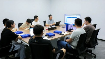 中大力德“移動展廳”首航成功，技術(shù)交流邁上新臺階